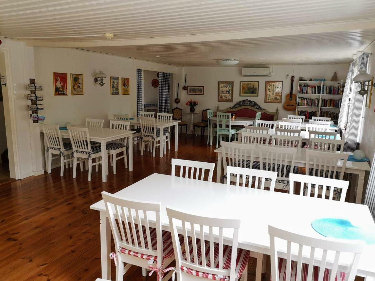Stf Hagaby/Lantgarden Hostel Löttorp Extérieur photo