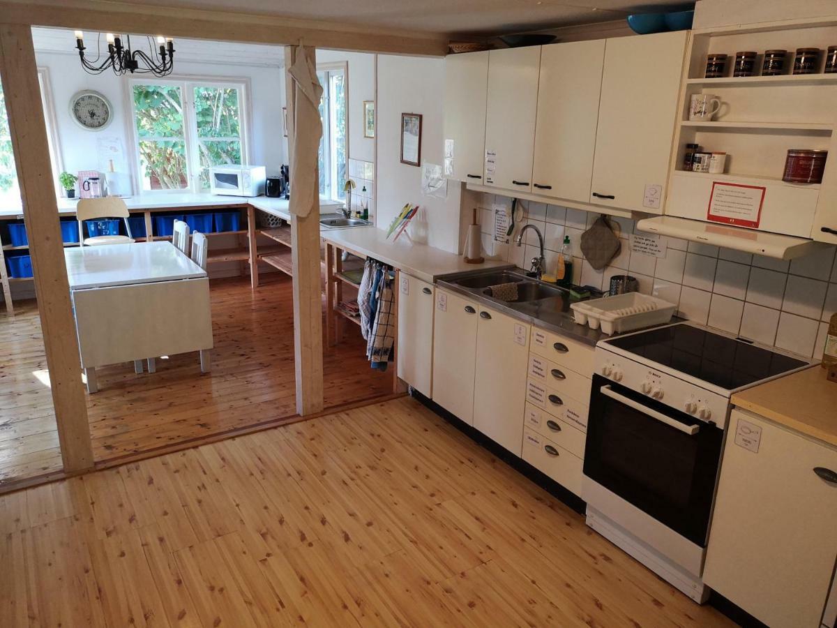 Stf Hagaby/Lantgarden Hostel Löttorp Extérieur photo